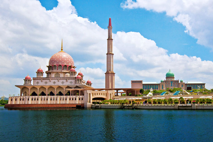 putra_mosque.jpg